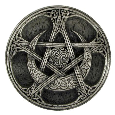 Exploring the Different Variations of the Wicca Pentacle